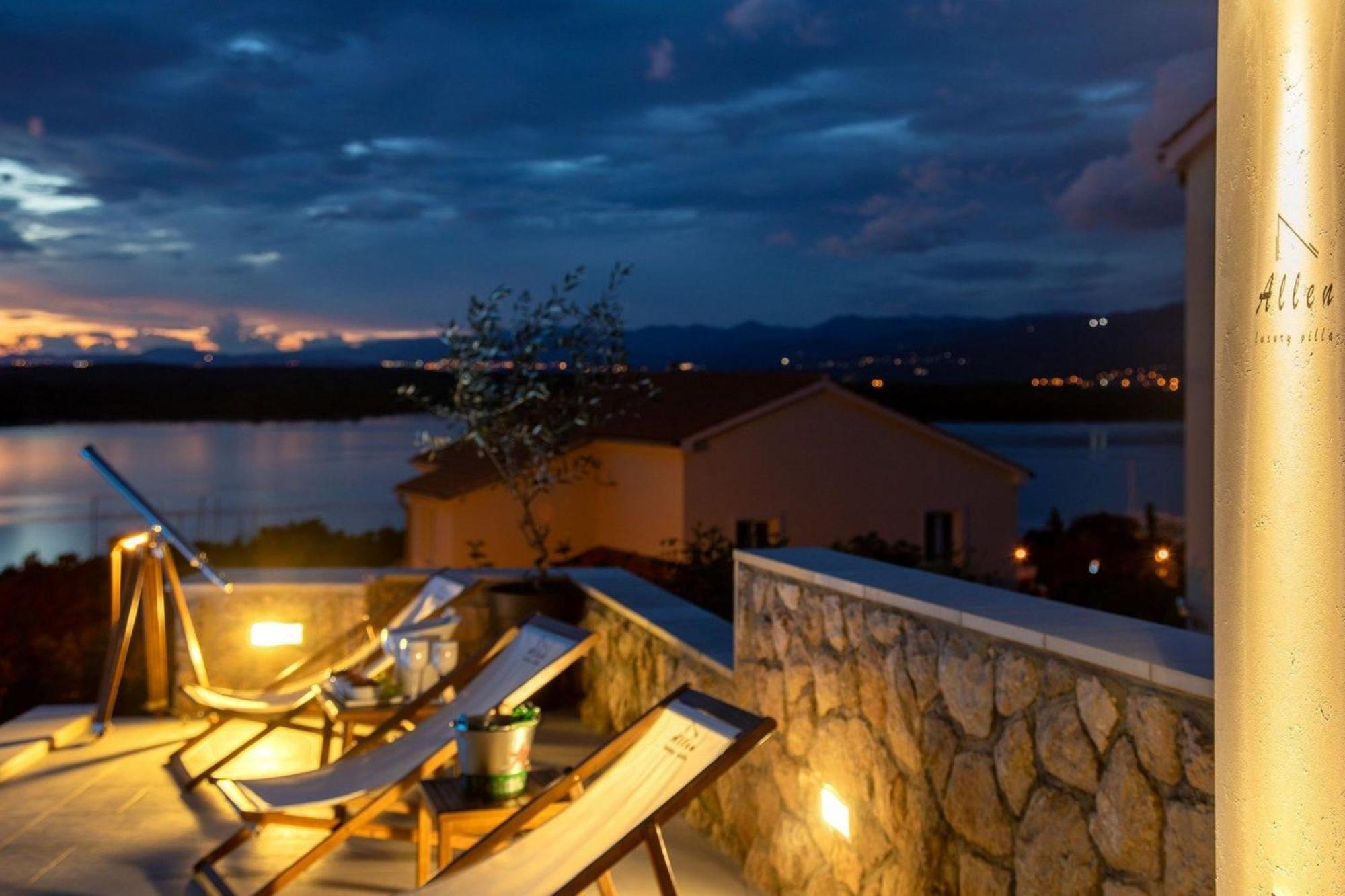 Luxury Villa Allen With Pool Klimno Oda fotoğraf
