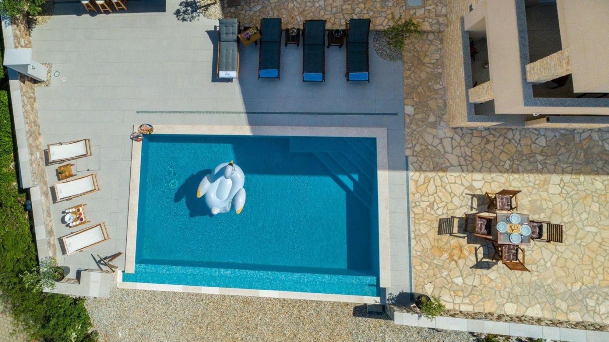 Luxury Villa Allen With Pool Klimno Oda fotoğraf